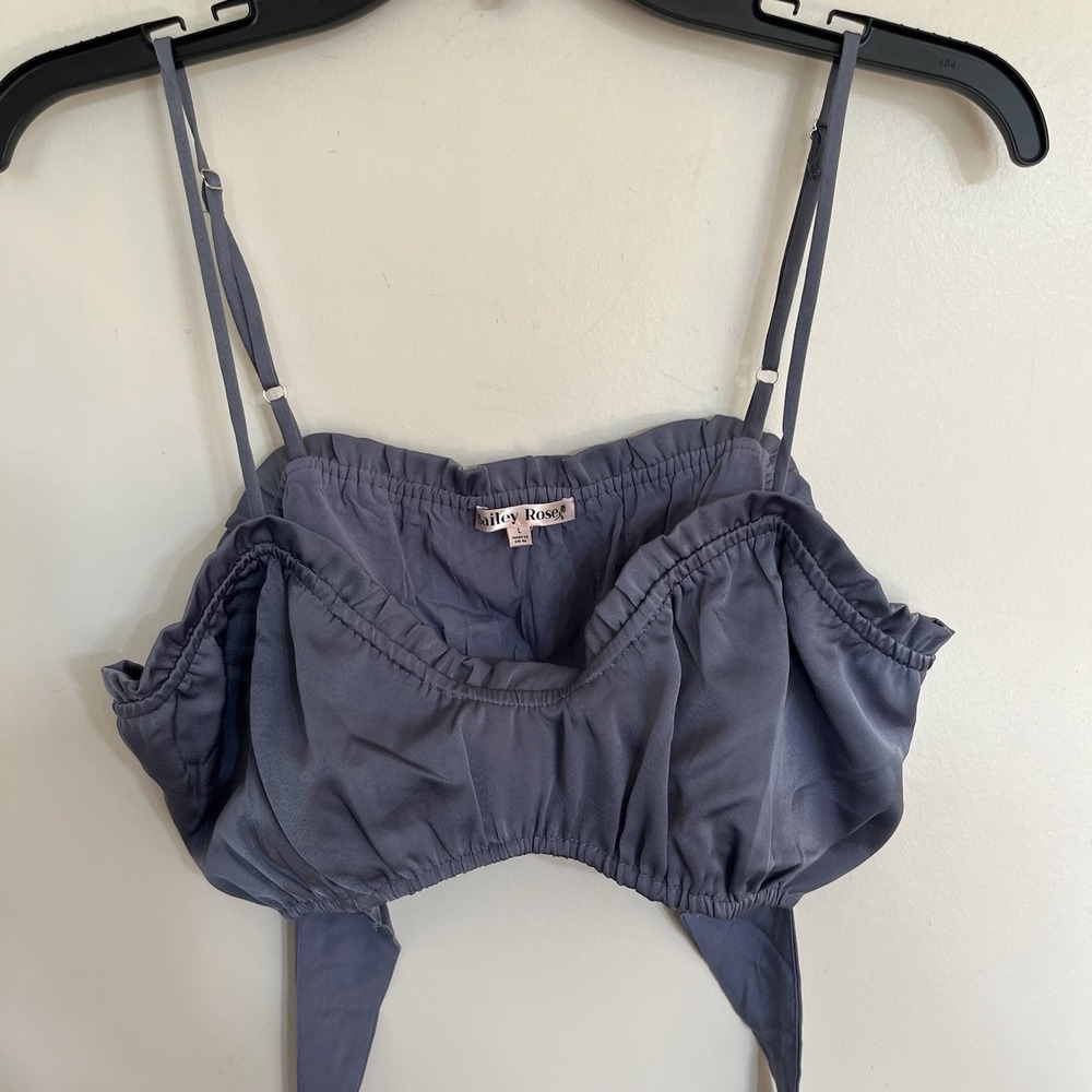 Women's Bailey Rose Tie Front Adjustable Strap Crop Top Size Large Blue Gray